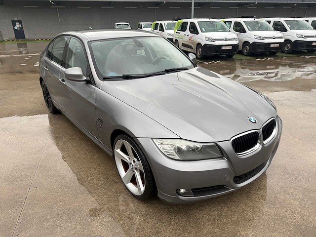 Bmw - 2010 - 316 d - personenwagen - personenauto - afbeelding 33 van  35