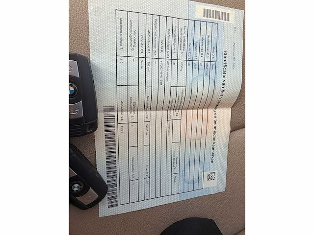 Bmw - 2010 - 318d - 318d - personenauto - afbeelding 4 van  18