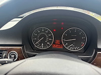 Bmw - 2010 - 320i - personenauto - afbeelding 7 van  19