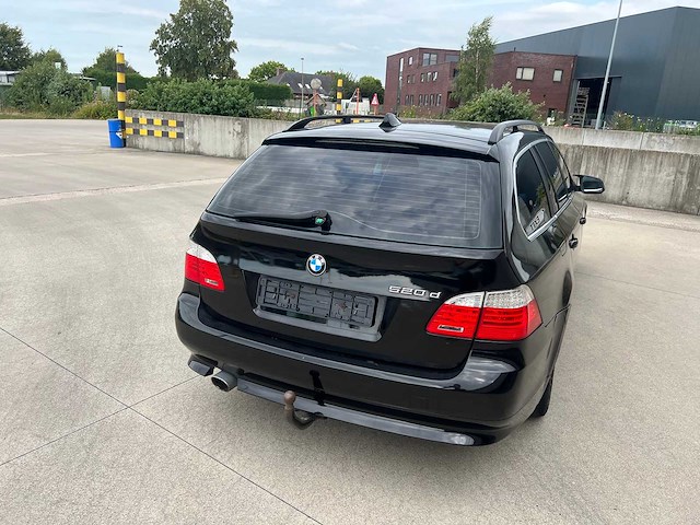 Bmw - 2010 - 520 - break - personenauto - afbeelding 6 van  38