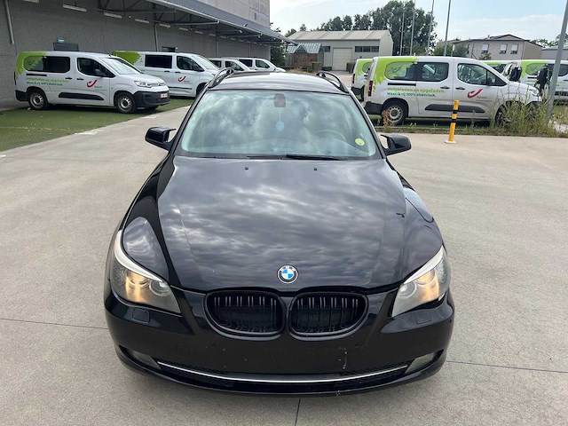 Bmw - 2010 - 520 - break - personenauto - afbeelding 36 van  38