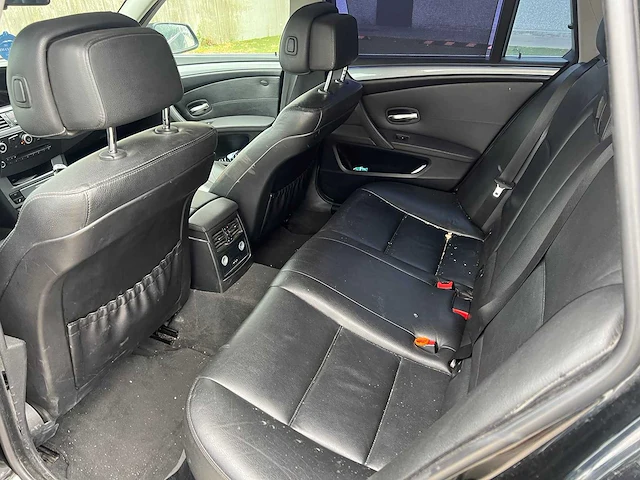 Bmw - 2010 - 520 - break - personenauto - afbeelding 29 van  38