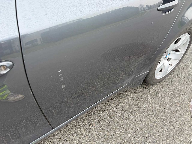 Bmw - 2010 - 520d - personenauto - afbeelding 2 van  28