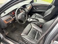 Bmw - 2010 - 520d - personenauto - afbeelding 13 van  28