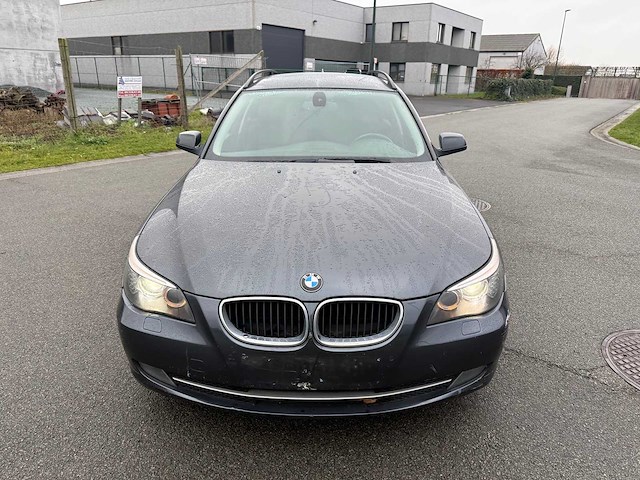 Bmw - 2010 - 520d - personenauto - afbeelding 23 van  28