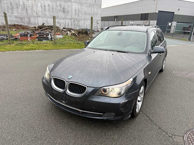Bmw - 2010 - 520d - personenauto - afbeelding 24 van  28