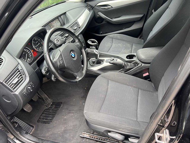 Bmw - 2010 - x1 - sdrive - personenauto - afbeelding 28 van  31