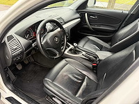 Bmw - 2011 - 116 d - personen - personenauto - afbeelding 13 van  24