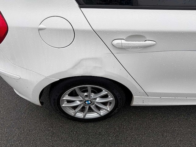 Bmw - 2011 - 116 d - personen - personenauto - afbeelding 1 van  19