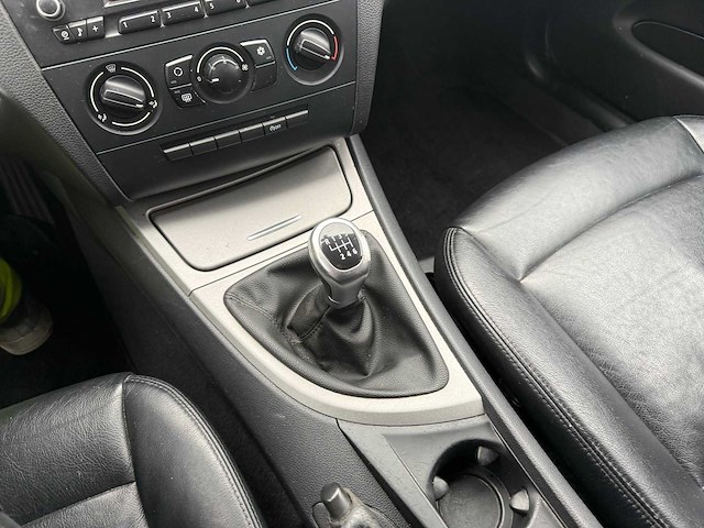 Bmw - 2011 - 116 d - personen - personenauto - afbeelding 12 van  19