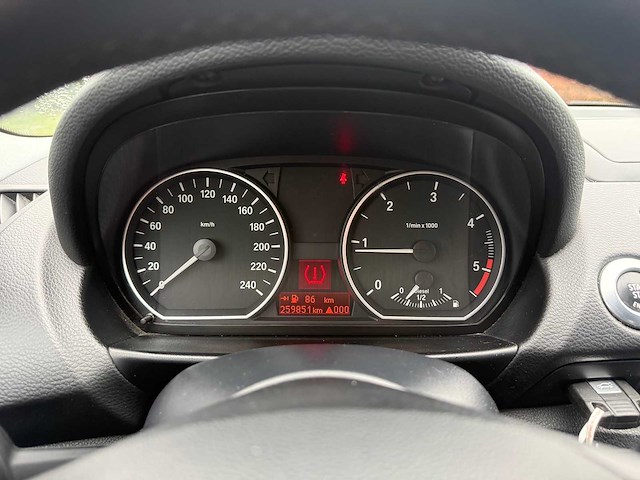 Bmw - 2011 - 116 d - personen - personenauto - afbeelding 14 van  19