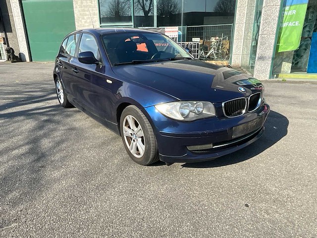 Bmw - 2011 - 118d - personenauto - afbeelding 21 van  23