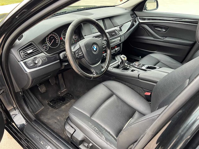 Bmw - 2011 - 520 d - break - personenauto - afbeelding 6 van  21