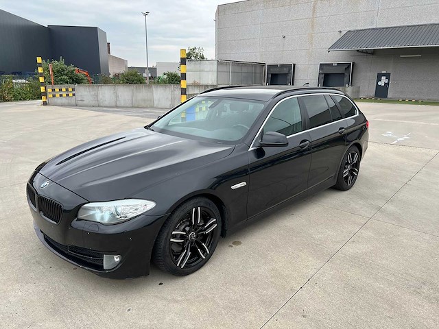 Bmw - 2011 - 520 d - break - personenauto - afbeelding 1 van  21