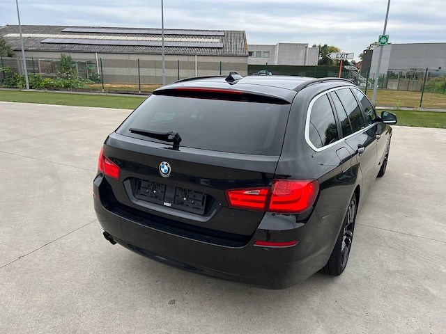 Bmw - 2011 - 520 d - break - personenauto - afbeelding 3 van  3