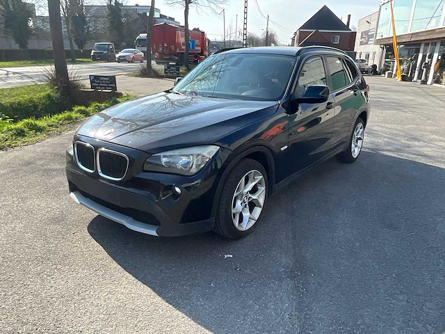 Bmw - 2011 - x1 - personenauto - afbeelding 1 van  24