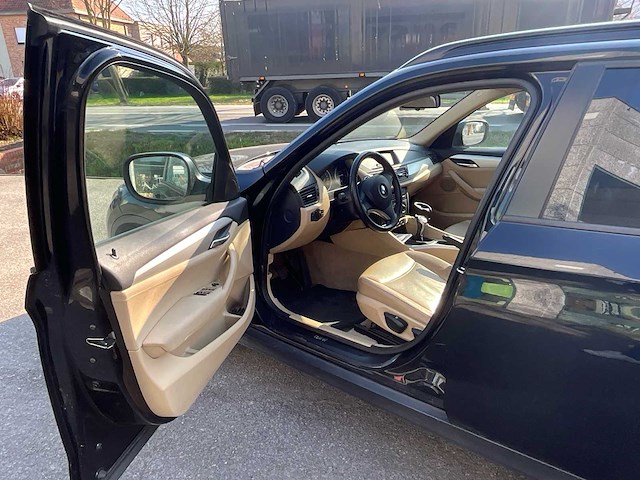 Bmw - 2011 - x1 - personenauto - afbeelding 24 van  24
