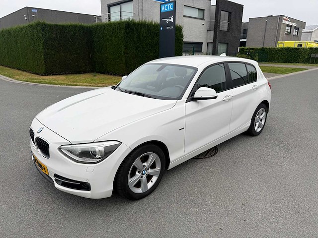 Bmw - 2012 - 118 - personenauto - afbeelding 1 van  19