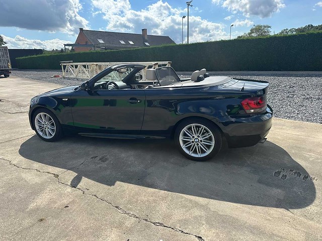 Bmw - 2012 - 118i cabrio - personenauto - afbeelding 6 van  46
