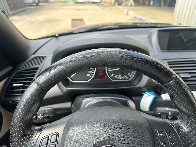 Bmw - 2012 - 118i cabrio - personenauto - afbeelding 33 van  46