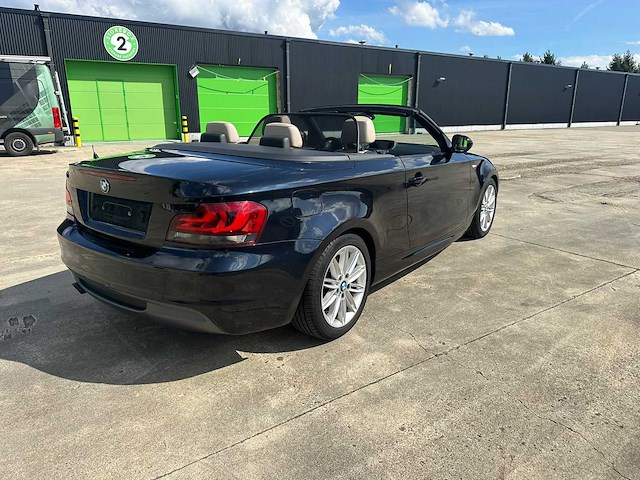 Bmw - 2012 - 118i cabrio - personenauto - afbeelding 43 van  46