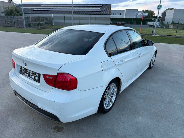 Bmw - 2012 - 316 d - personenauto - afbeelding 6 van  24