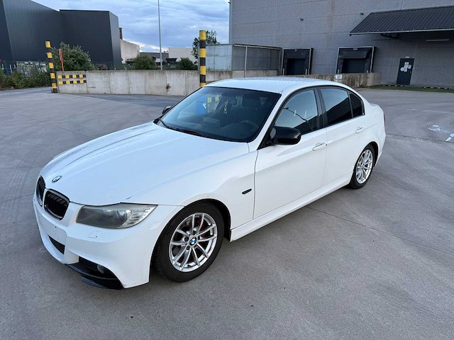 Bmw - 2012 - 316 d - personenauto - afbeelding 1 van  24