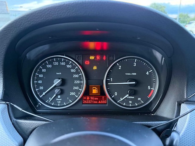 Bmw - 2012 - 316 d - personenauto - afbeelding 15 van  24