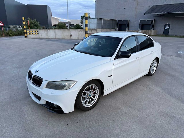 Bmw - 2012 - 316 d - personenauto - afbeelding 12 van  24