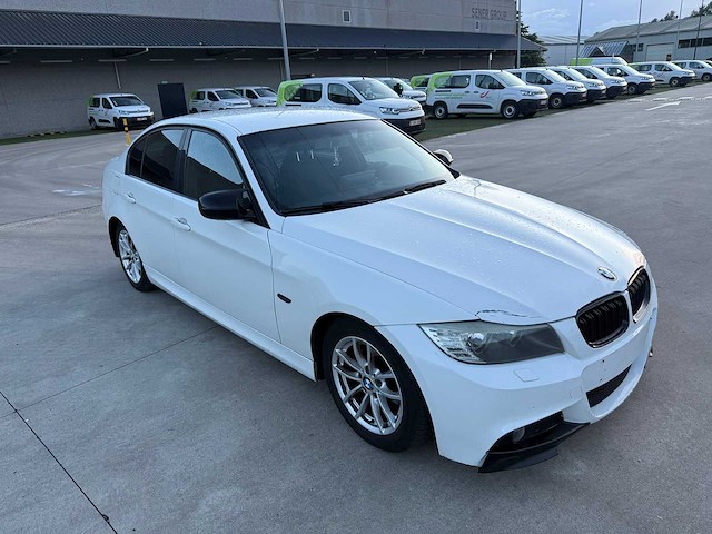 Bmw - 2012 - 316 d - personenauto - afbeelding 21 van  24