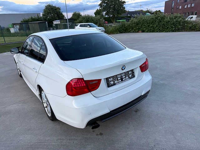 Bmw - 2012 - 316 d - personenauto - afbeelding 4 van  24