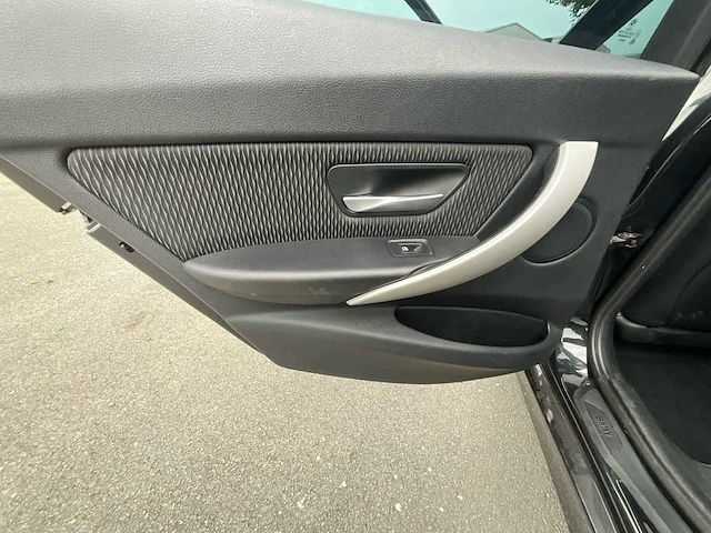 Bmw - 2012 - 316d - sedan - personenauto - afbeelding 4 van  40