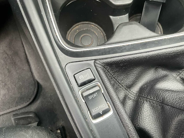 Bmw - 2012 - 316d - sedan - personenauto - afbeelding 20 van  40