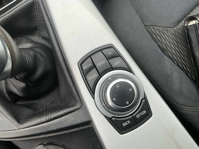 Bmw - 2012 - 316d - sedan - personenauto - afbeelding 25 van  40