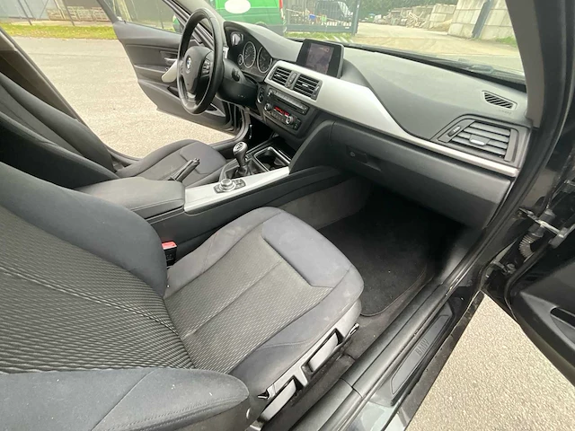 Bmw - 2012 - 316d - sedan - personenauto - afbeelding 3 van  40