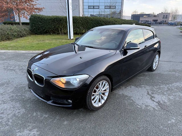 Bmw - 2013 - 116 d - personenauto - afbeelding 12 van  31