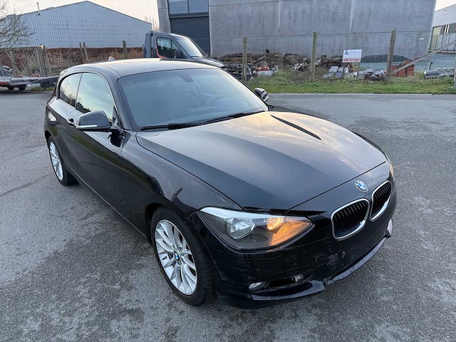 Bmw - 2013 - 116 d - personenauto - afbeelding 31 van  31