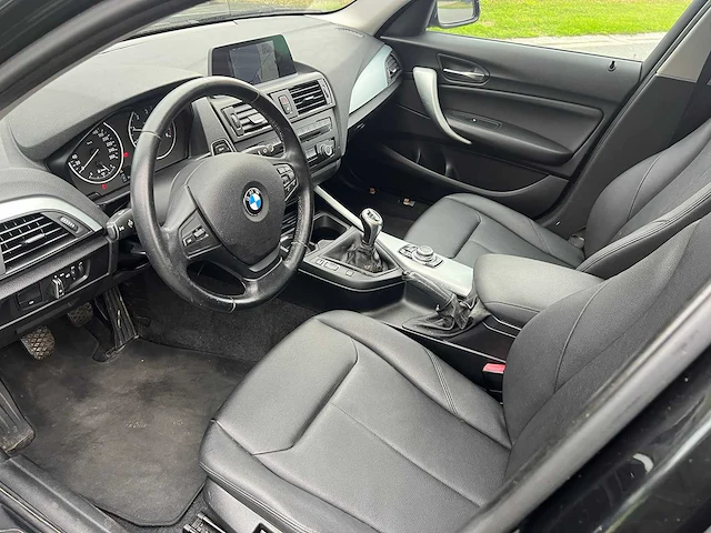 Bmw - 2013 - 118 d - - personenauto - afbeelding 22 van  22