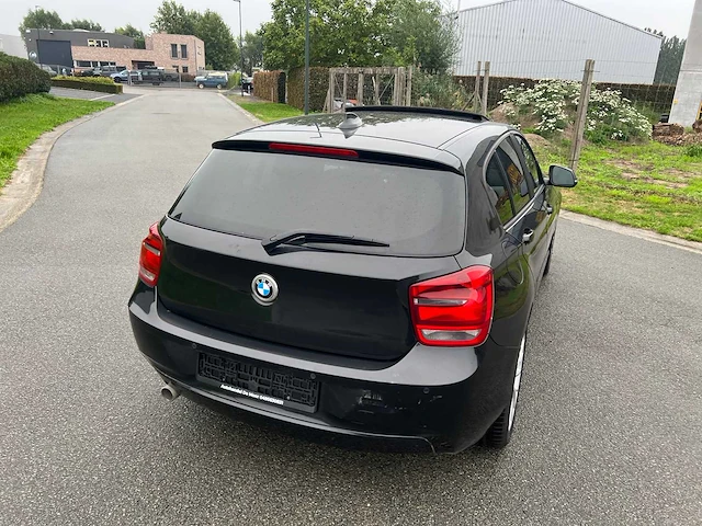 Bmw - 2013 - 118 d - - personenauto - afbeelding 17 van  22