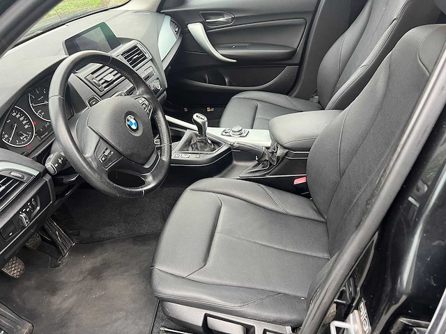 Bmw - 2013 - 118 d - personenauto - afbeelding 10 van  22