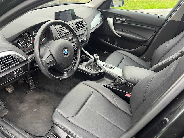 Bmw - 2013 - 118 d - personenauto - afbeelding 11 van  22