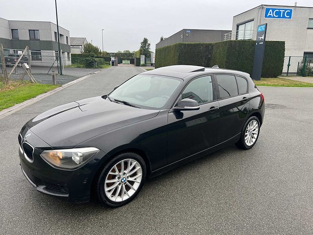 Bmw - 2013 - 118 d - personenauto - afbeelding 1 van  22