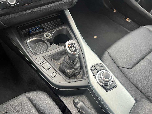 Bmw - 2013 - 118 d - personenauto - afbeelding 12 van  22