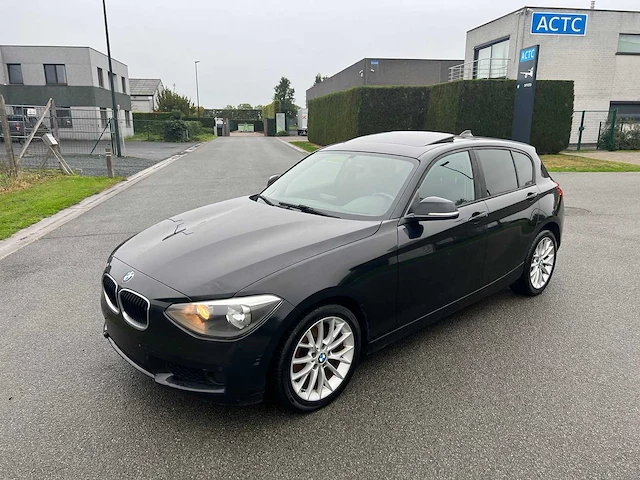 Bmw - 2013 - 118 d - personenauto - afbeelding 20 van  22