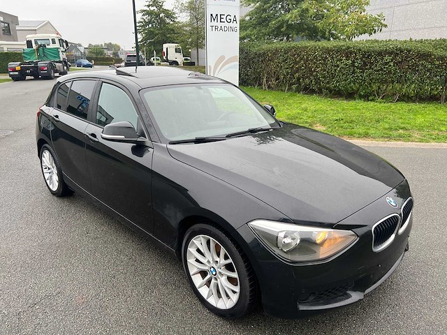 Bmw - 2013 - 118 d - personenauto - afbeelding 16 van  22