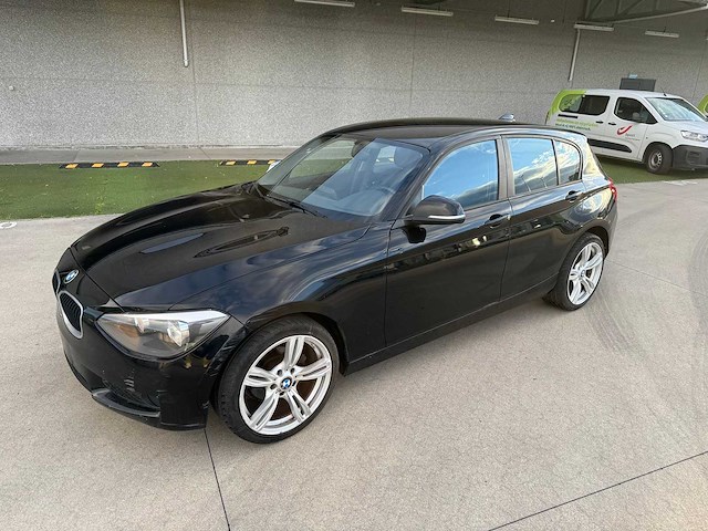 Bmw - 2014 - 114 - personenauto - afbeelding 1 van  33