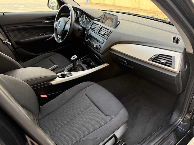 Bmw - 2014 - 114 - personenauto - afbeelding 13 van  33