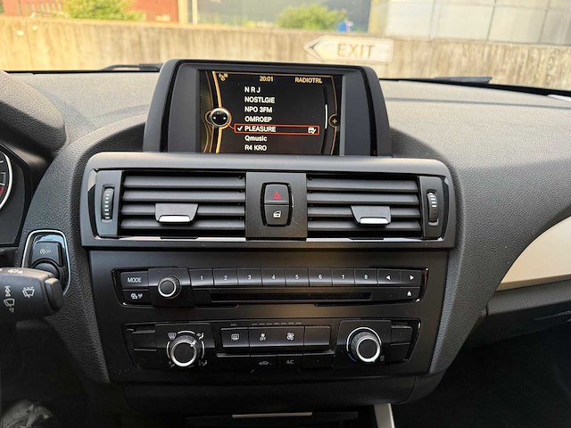 Bmw - 2014 - 114 - personenauto - afbeelding 18 van  33