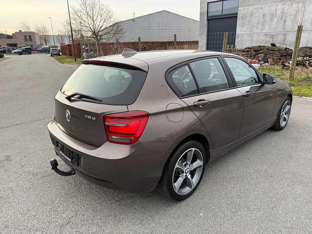 Bmw - 2014 - 116 d - personenauto - afbeelding 1 van  38