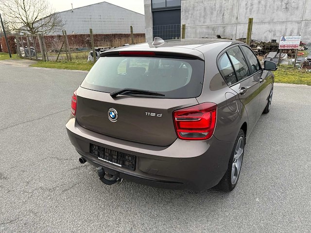 Bmw - 2014 - 116 d - personenauto - afbeelding 3 van  38